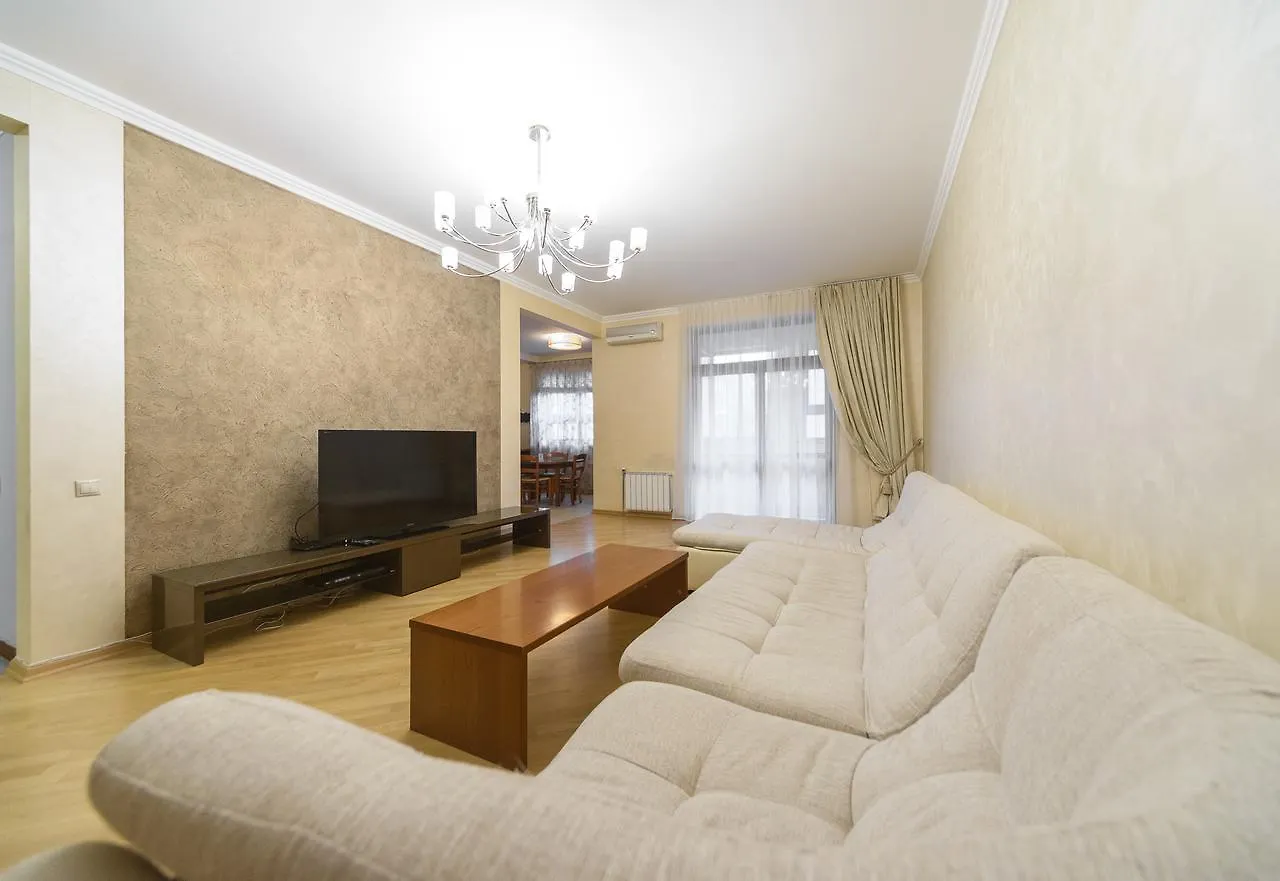Partner Guest House Shota Rustaveli Kijów Apartament